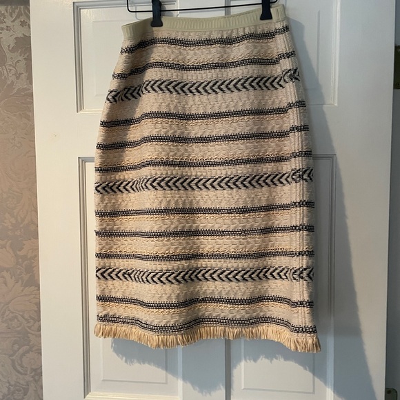 Tory Burch Dresses & Skirts - Tory Burch Cream and Black Textured Pencil Skirt Large Knit elastic waist